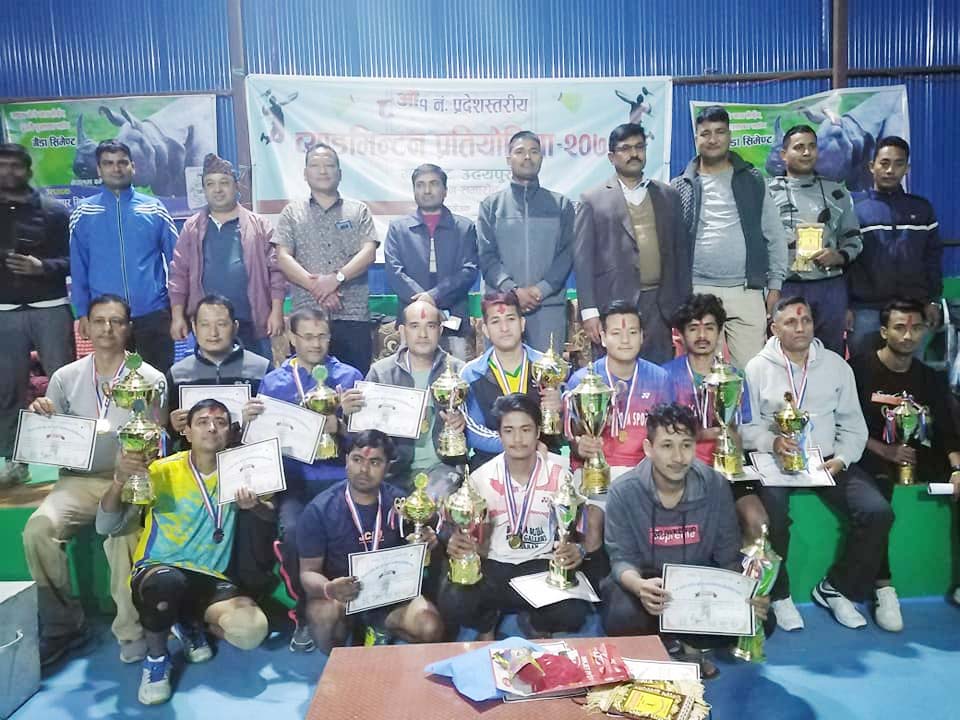 प्रदेश स्तरीय व्याडमिन्टन सम्पन्न, प्रनिस र सुजनको जोडी प्रथम