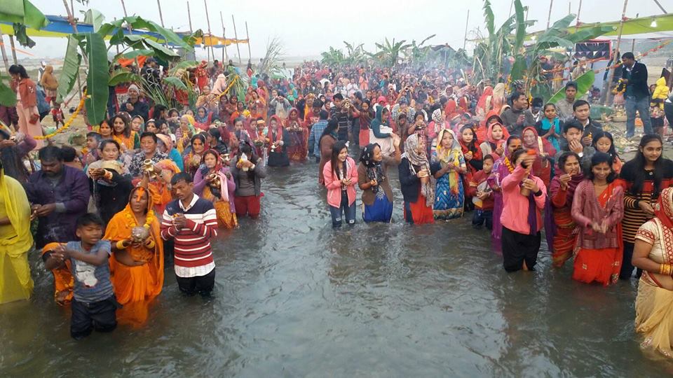 छट पर्व धुमधाम, आधा दर्जन कलाकार सम्मानित