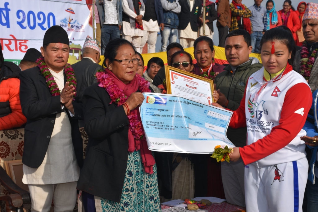 सागका पदक विजेता र प्रशिक्षकलाई चौदण्डिगढि नगरपालिाकाको नगद सहित सम्मान