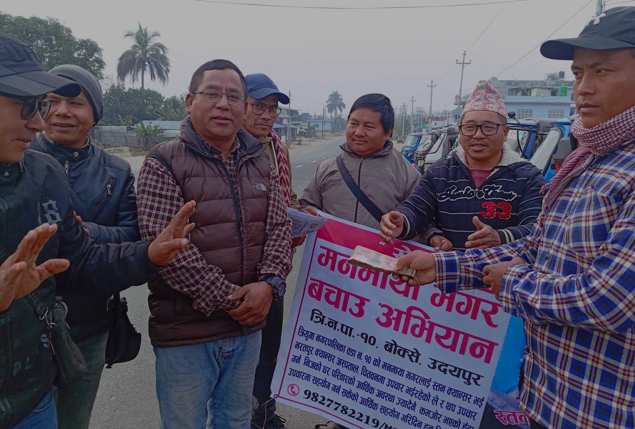 उदयपुर बोक्सेकी स्तन क्यान्सर पीडित मनमायालाई अटो व्यवसायीहरुको सहयोग