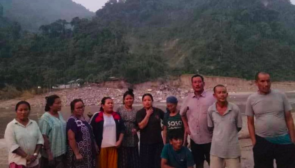 युकेबासी प्रेरणा राईको पहलमा उदयपुर बंशिलाका बाढीपीडितलाई सहयोग