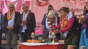 त्रियुगा नगरपालिकाको नयाँ प्रशासकीय भवन उद्घाटन