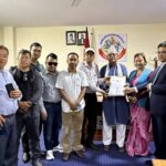 त्रियुगा नगरपालिकालाई स्थानीय सूचना तथा सञ्चार नीति बनाउन पत्रकार महासंघ उदयपुरको ज्ञापनपत्र