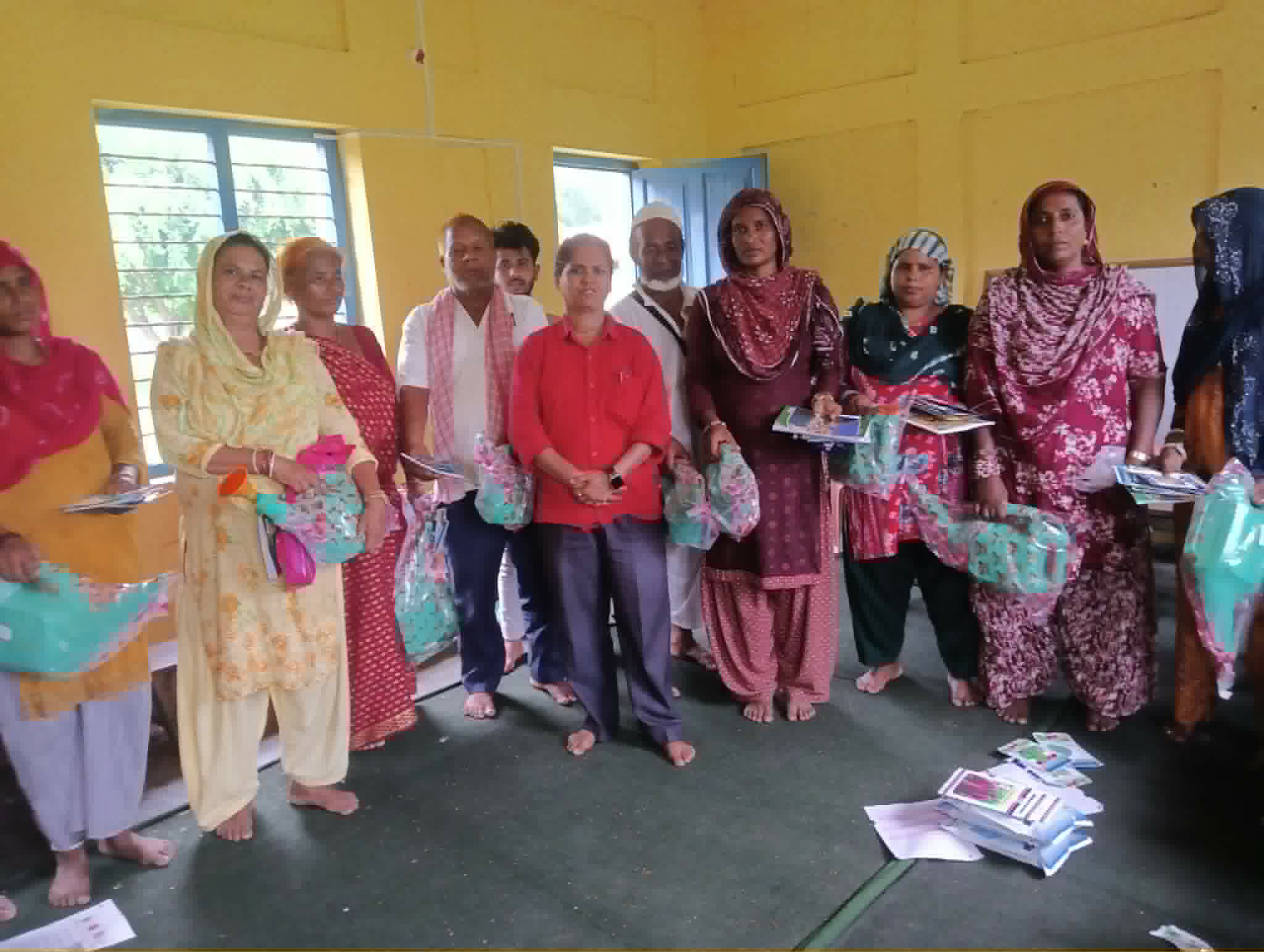 जोगिदहमा मुस्लिम समुदायलाई तरकारी खेती तालिम तथा बिउ वितरण