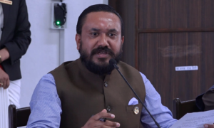 सांसद खगेन्द्र सुनारका शृङ्खलाबद्ध विवादित अभिव्यक्तिः घट्दैछ पदीय मर्यादा